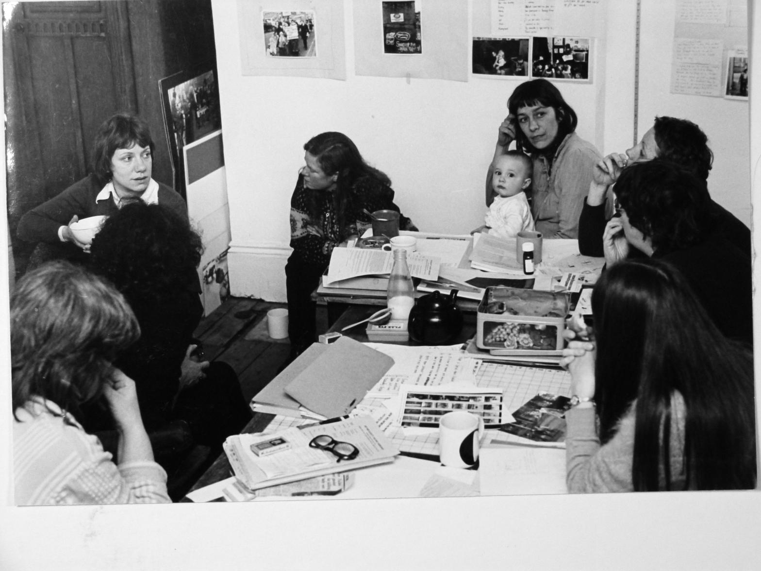 A meeting of Hackney Flashers members in a members home in the 1970s ©Hackney Flashers